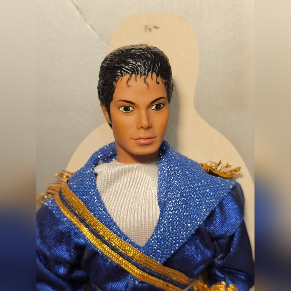 Vintage 1984 Michael Jackson Superstar Of The 80's Grammy Awards Outfit Poseable - Picture 9 of 11